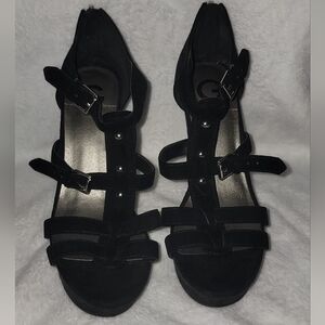 Black Guess wedge sandals